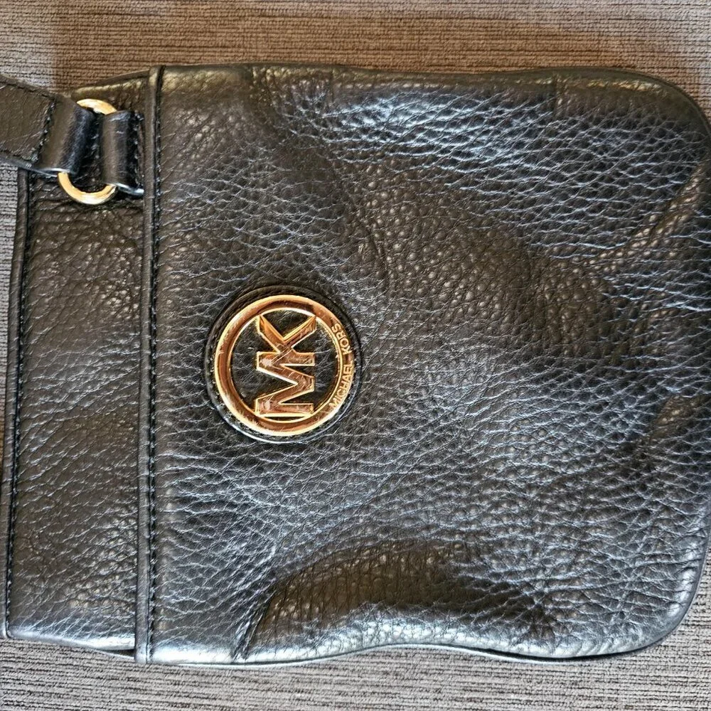 Michael Kors Black Fulton Pebbled Leather Crossbody Bag